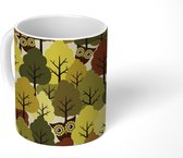 Mok - een herfstachtig bos met uilen - 350 ML - Beker