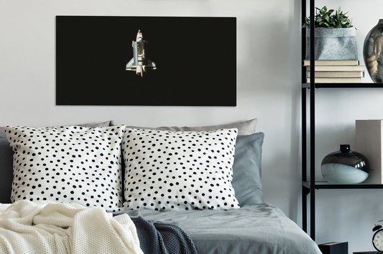 Tableau sur toile Une vue satellite d'une navette spatiale - 80x40 cm - Décoration murale