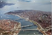 De Bosporus scheidt Europa en Azië in Istanbul - Foto op Tuinposter - 150 x 100 cm