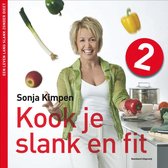 Sonja Kimpen lacht in de keuken met groenten en fruit, "Kook je slank en fit 2".