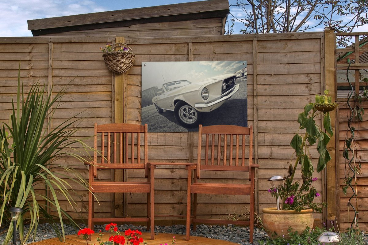 Affiche de jardin Vintage Ford Mustang dans la rue à Berlin en