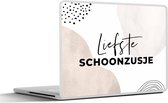 Laptop sticker - 12.3 inch - Bruin - 'Liefste schoonzusje' - Spreuken - Quotes - 30x22cm - Laptopstickers - Laptop skin - Cover