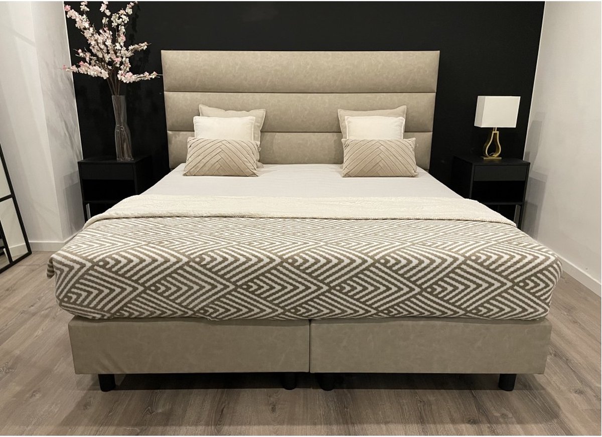 dreambedden Boxspring - 200x220 - Modesto - incl. Hotel matras XXL 7-zones Pocketvering 25cm dik - Geveerde Boxen - Beige