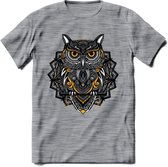 Uil - Dieren Mandala T-Shirt | Geel | Grappig Verjaardag Zentangle Dierenkop Cadeau Shirt | Dames - Heren - Unisex | Wildlife Tshirt Kleding Kado | - Donker Grijs - Gemaleerd - M