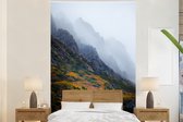 Behang - Fotobehang Mist over Cradle Mountain - Breedte 155 cm x hoogte 240 cm