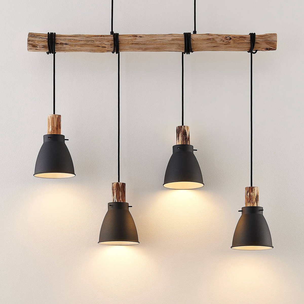 Lindby - hanglamp - 4 lichts - ijzer, eucalyptushout - E14 - zwart, licht hout