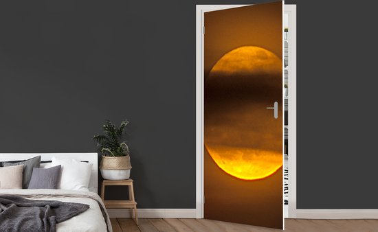 Deursticker Maan - Wolken - Oranje - 80x205 cm - Deurposter