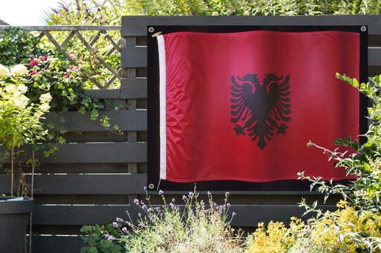 Le drapeau de l'Albanie sur fond noir Affiche de jardin 160x120 cm - Toile de jardin / Toile d'extérieur / Peintures d'extérieur (décoration de jardin) XXL / Groot format!