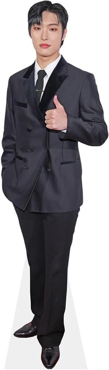 Levensgrote Kartonnen Figuur - Promotioneel Decor - Feestelijke Aankleding - Uniek Ontwerp - Tot 190.5 cm
