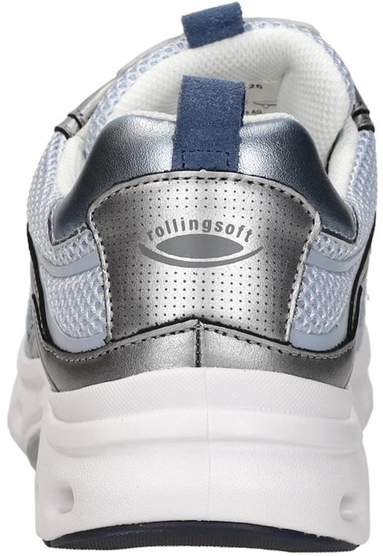 Achterzijaanzicht van een lichtblauwe Gabor Rollingsoft sneaker met zilveren accenten.