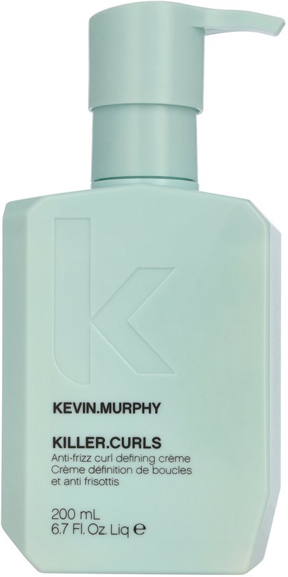 Lichtblauwe pompflacon van KEVIN.MURPHY Killer.Curls met de tekst 'Anti-frizz curl defining crème' en '200 mL 6.7 Fl. Oz. Liq e'.