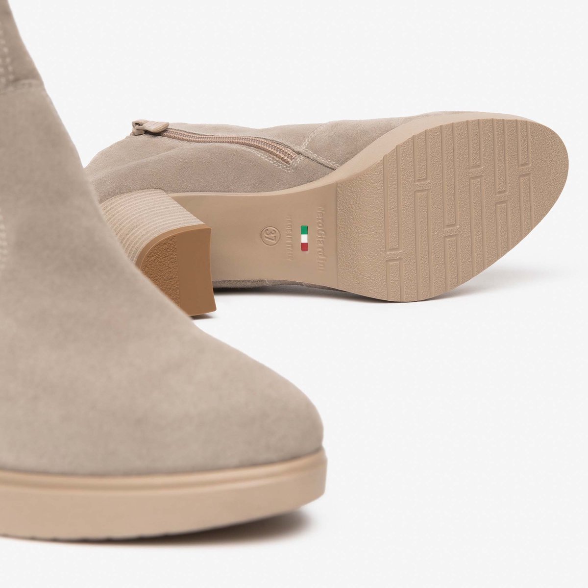 Nerogiardini Laarzen Velour Pu.Lesina L16720 Bei - Fashion Wear - Vrouwen