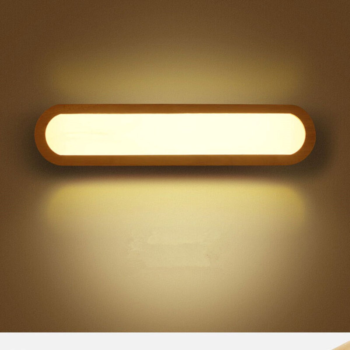 LED-wandlamp in Scandinavische stijl van massief hout – 43 cm lang – 9 cm breed – decoratieve verlichting geschikt voor slaapkamers en gangen.