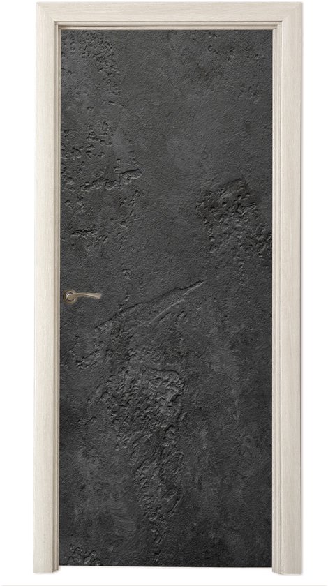 Porte noire avec texture béton, encadrée par un chambranle en bois clair.