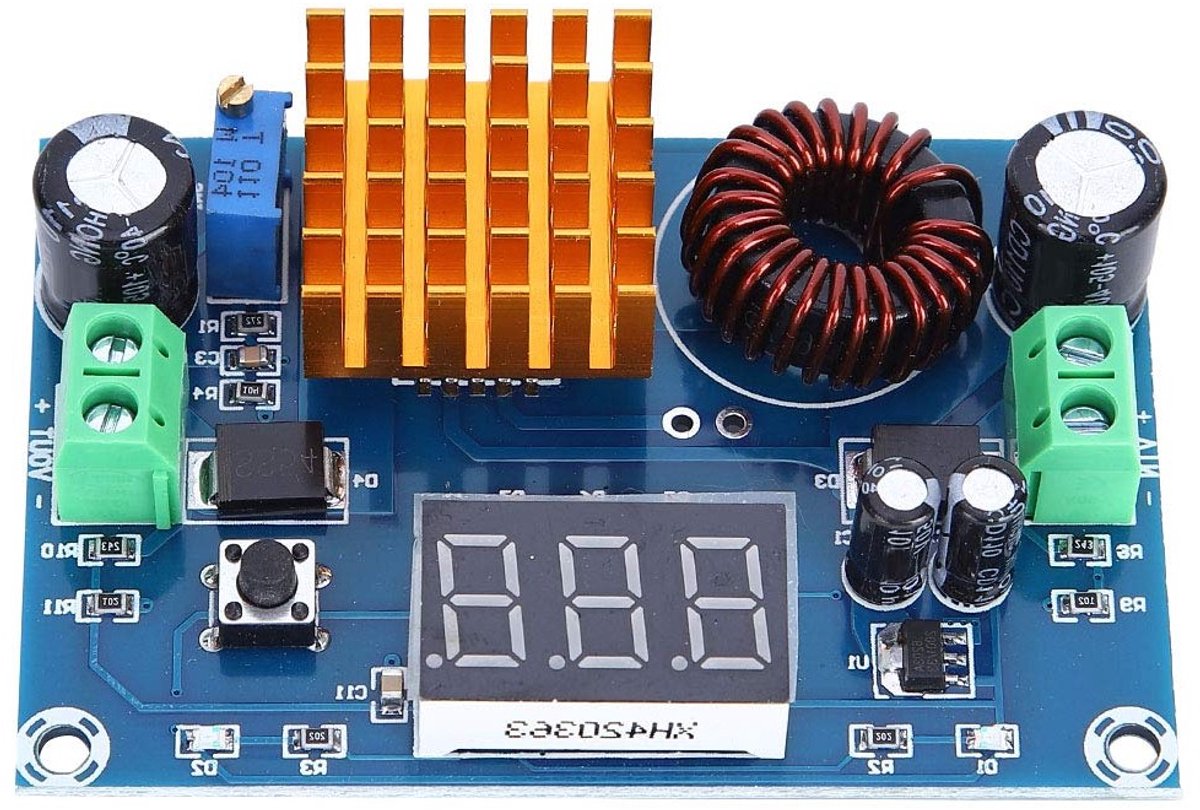 DC-DC Boost Converter 4-35V naar 5V-45V Voedingsmodule met 5A Capaciteit voor Elektronica Projecten en Circuit Ontwerpen