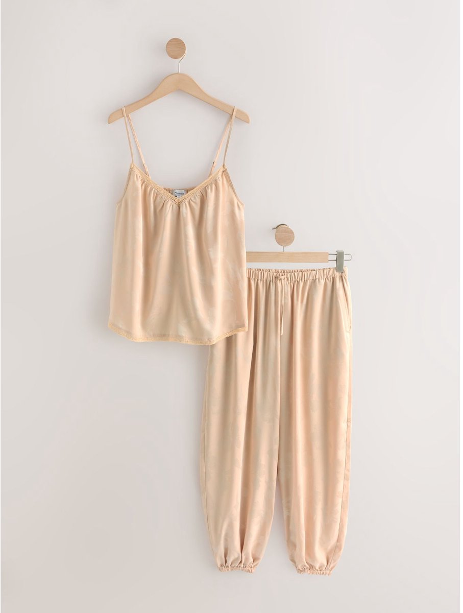 Next Dames - N. Premium satijnen pyjama met jacquardmotief, bandjes en ballonpijpen - Roze Peach Pink