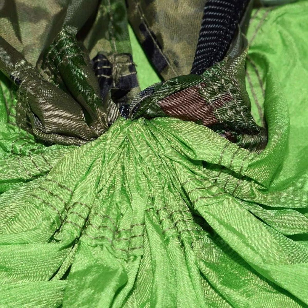 Schommelstoel - Hangmat - Buiten Ontspannen - Duurzaam Nylon Taffeta - 270 x 140 cm - Camouflage