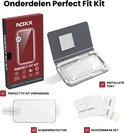 De verpakking van de 'Perfect Fit Kit' van NOXX, met daarin een screenprotector, installatie tray, en schoonmaakset. Bevat 2 screenprotectors.