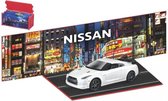 Bburago Nissan GT-R (R35) 2009 wit schaalmodel 1:64