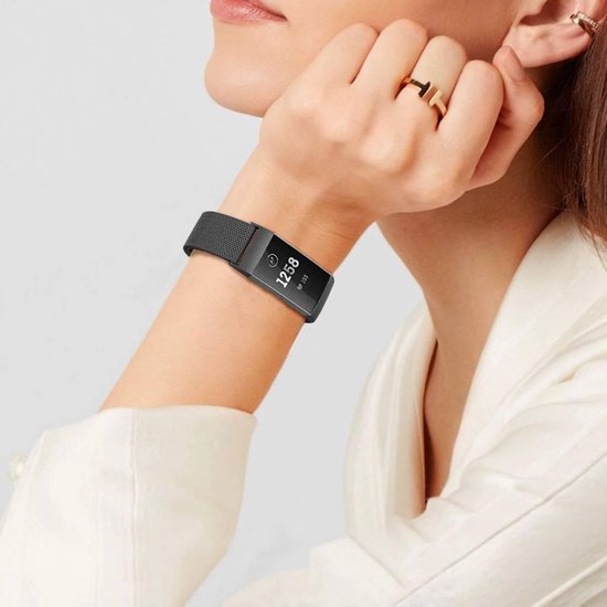 Fitbit charge 3 & 4 milanese band - zwart - SM - Horlogeband Armband Polsband - Luxury Bands