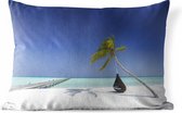 Buitenkussens - Tuin - Een wit zandstrand met een hangmat bij de Maldiven - 60x40 cm