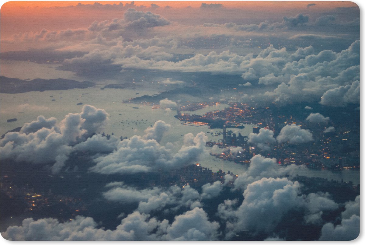 Muismat Bewolkte hemel - Luchtfoto van donkere wolken in het Aziatische Hong Kong muismat rubber - 60x40 cm - Muismat met foto