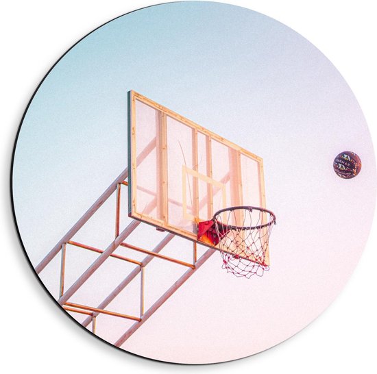 Dibond Wandcirkel - Scorend Punt Basketbal - 40x40cm Foto op Aluminium Wandcirkel (met ophangsysteem)