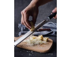NILICAN 304 RVS Dunschiller Keuken Fijne Grinder Rasp - Kaasschaaf Citroenschaaf Aardappelschaaf Rasp Bakkeukengereedschap Knoflook, Gember, Fruit, Groenten (Zwart)