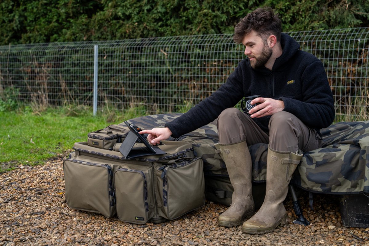 Avid Carp RVS Deluxe Hard-Top Carryall - Maat : Xlarge