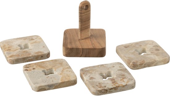 Quatre sous-verres en marbre beige avec une poignée en bois au centre.