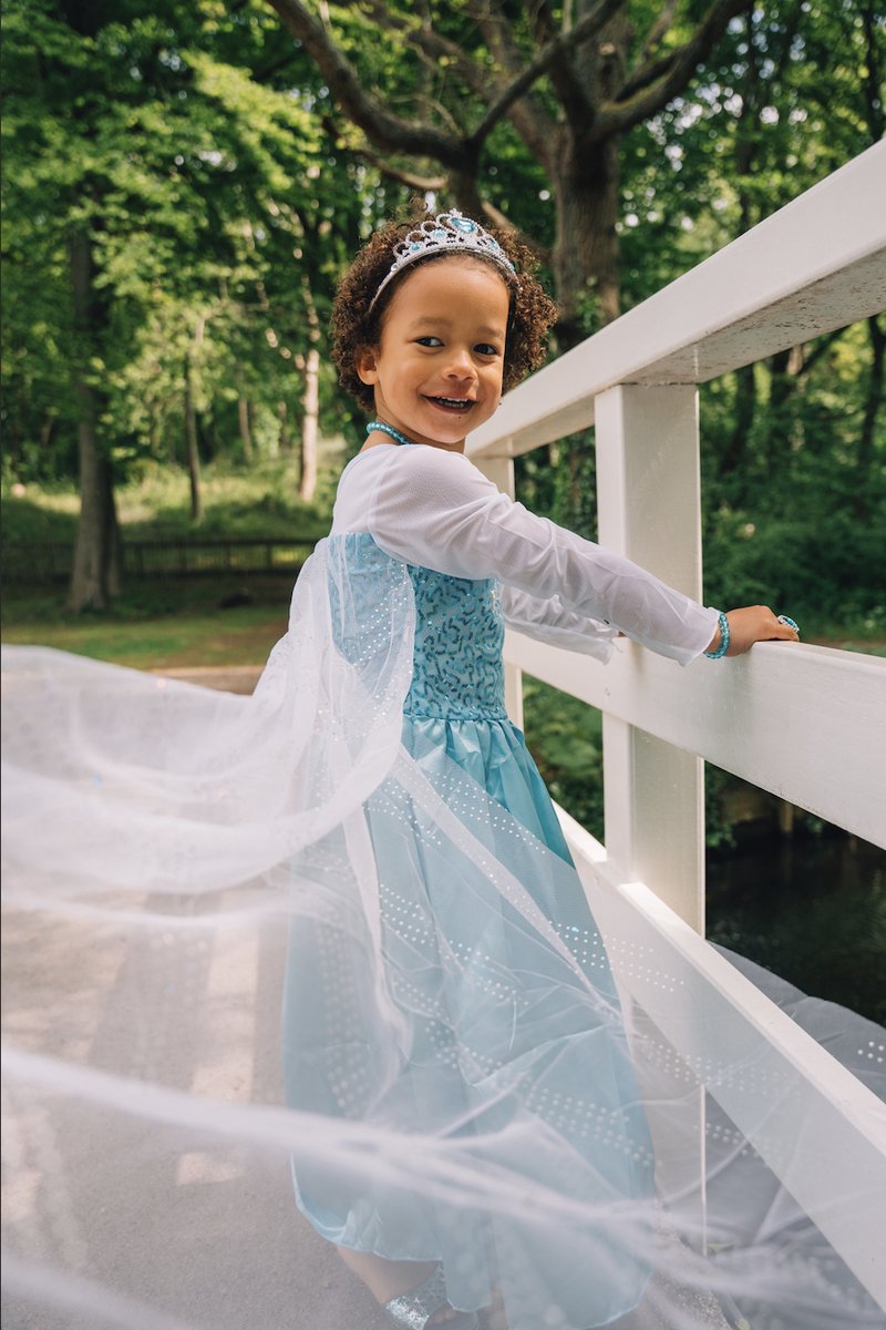 Het Betere Merk prinsessenjurk meisje - Elsa jurk maat 98/104 - Frozen verkleedkleding - verkleedkleding meisje - kroon, toverstaf, Elsa vlecht, handschoenen — afbeelding 8
