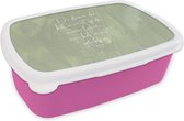 Broodtrommel Roze - Lunchbox - Brooddoos - Spreuken - Quotes - Dieren die het minst op de mens lijken - Dier - 18x12x6 cm - Kinderen - Meisje