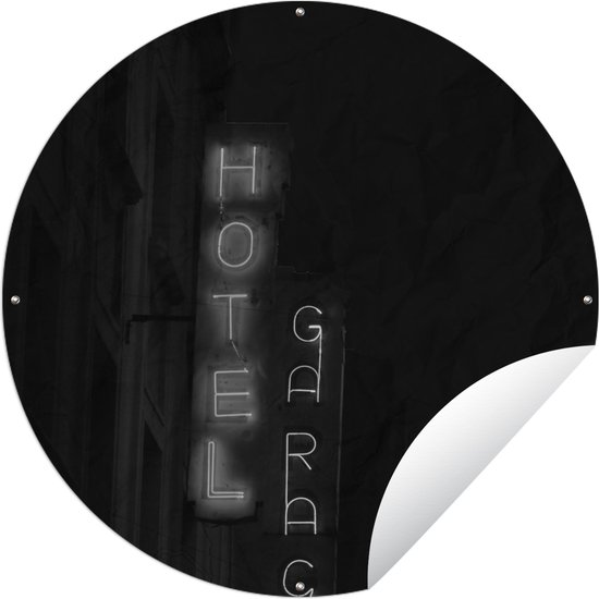 Tuincirkel Neon lichten van een hotel in film noir - 60x60 cm - Ronde Tuinposter - Buiten