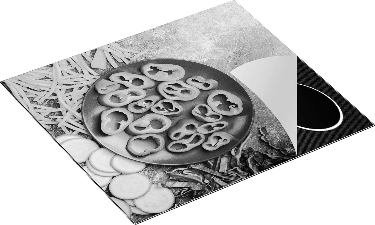 Chefcare Inductie Beschermer Gesneden Groente op Grijze Marmer - Groentes - Zwart Wit - 60x50 cm - Afdekplaat Inductie - Kookplaat Beschermer - Inductie Mat