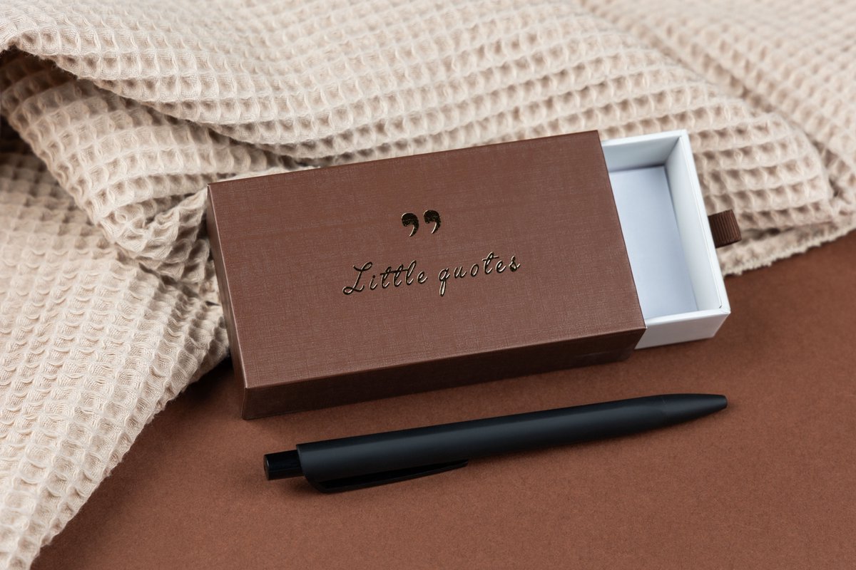 Pure Moms - Beige Luxe Memory box - Baby Herinneringsdoos - Kraamcadeau - Babyshower Babycadeau - Voor Eerste Babyjaren - Houten Tanden doosje - Zeer luxe Baby Geschenkset - 24 delig Herinneringsdoos - inclusief inktafdrukje - Speentje – foto 6