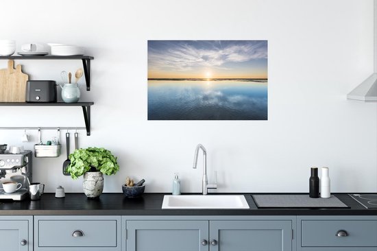 Le soleil crée un ciel coloré Poster 90x60 cm - Tirage photo sur Poster (décoration murale salon / chambre)