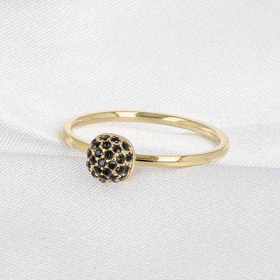 My Bendel - Ring Goudkleurig met Zwarte Zirkonia Steentjes - Goudkleurige Ring met Zwarte Zirkonia - Minimalistisch Stainless Steel - met Luxe Cadeauverpakking | Sieraden Voor Dames | Maat 19.00 Mm / Maat 60