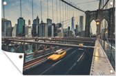 Tuindecoratie New York - Auto - Brooklyn bridge - 60x40 cm - Tuinposter - Tuindoek - Buitenposter