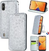 Voor Wiko Y81 Bloeiende Mandala Reliëfpatroon Magnetische Horizontale Flip Lederen Case met Houder & Kaartsleuven & Portemonnee (Grijs)