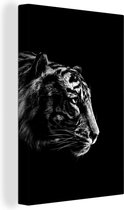 Canvas Schilderij Kop van een tijger op een zwarte achtergrond - zwart wit - 80x120 cm - Wanddecoratie