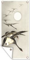 Tuinposter Geese at full moon - schilderij van Ohara Koson - 30x60 cm - Tuindoek - Buitenposter