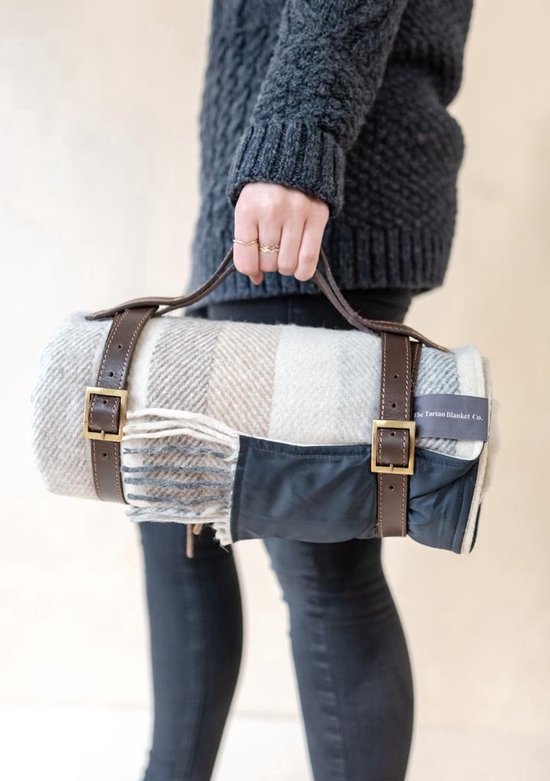 Disana wafeldeken van wol - aubergine Disana wafeldeken van wol - aubergine