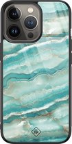 Casimoda® hoesje - Geschikt voor iPhone 13 Pro - Marmer Azuurblauw - Luxe Hard Case Zwart - Backcover telefoonhoesje - Blauw