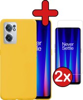 Hoesje Geschikt voor OnePlus Nord CE 2 Hoesje Siliconen Case Hoes Met 2x Screenprotector - Hoes Geschikt voor OnePlus Nord CE 2 Hoes Cover Case - Geel