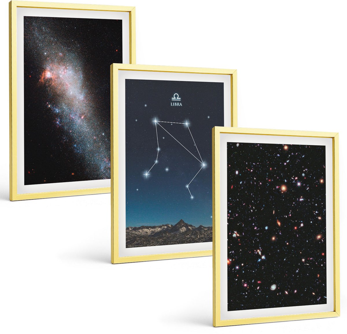 Coloray 3-Delige Schilderij Set - Uitzicht Op Zee Met Zonsondergang En De Stad - 40 x 40 cm En 40 x 60 cm - Wanddecoratie - Woonkamer Decoratie - Stijlvolle Muurdecoratie