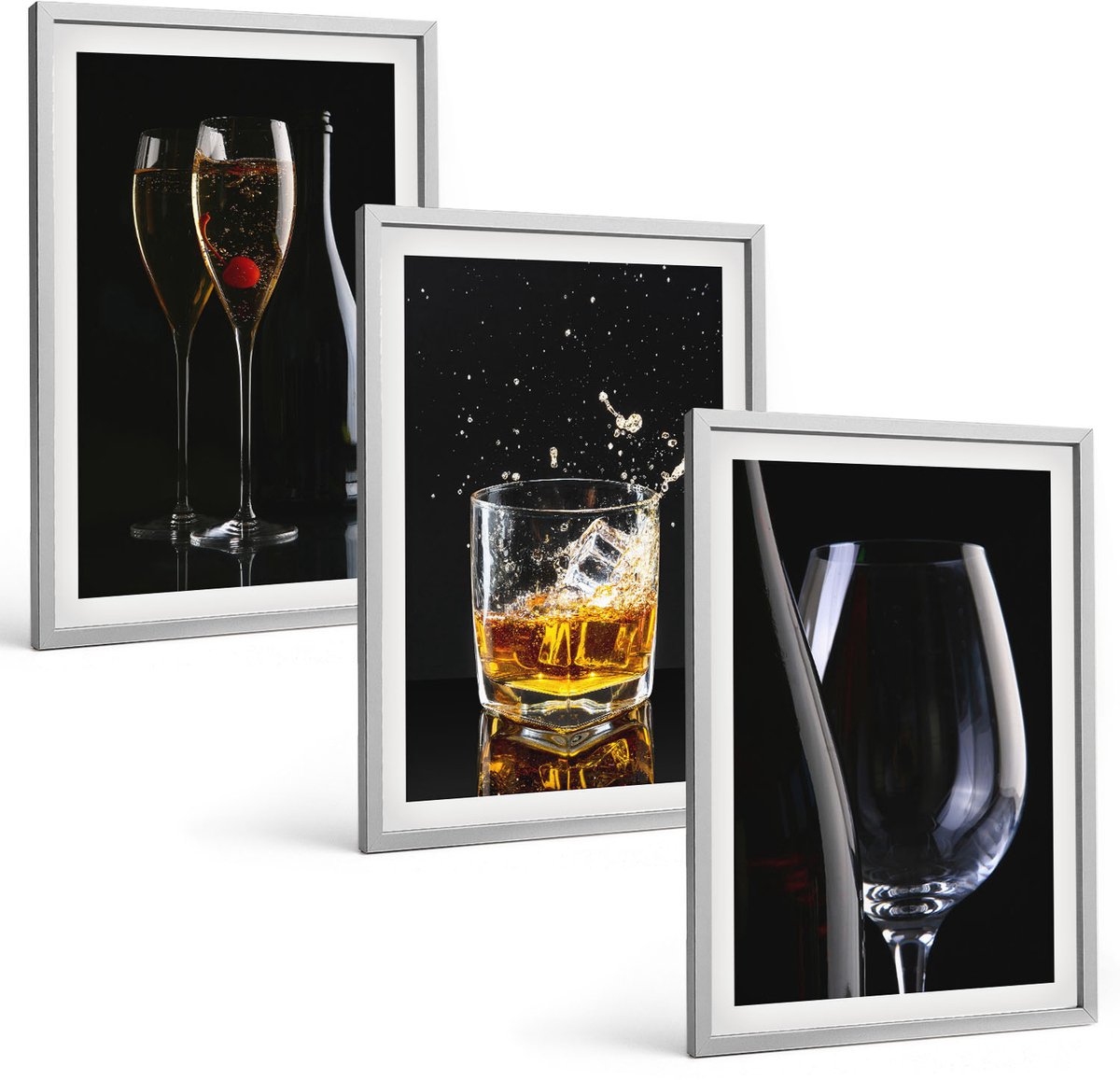 Coloray 3-Delige Schilderij Set - Wijn- En Whiskyglazen Op Een Zwarte Achtergrond. - 40 x 60 cm - Moderne Wanddecoratie - Slaapkamer - Muurdecoratie