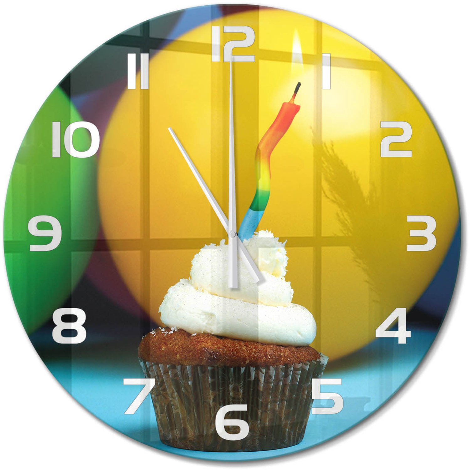 TULUP Wandklok - Verjaardagscupcake Gekleurde Glazen Klok - fi60 cm - Veelkleurig Glazen Klok Met Print - Witte handen - Ronde Klok - Moderne Wandklok Glas - Wandklok Glas Decoratie
