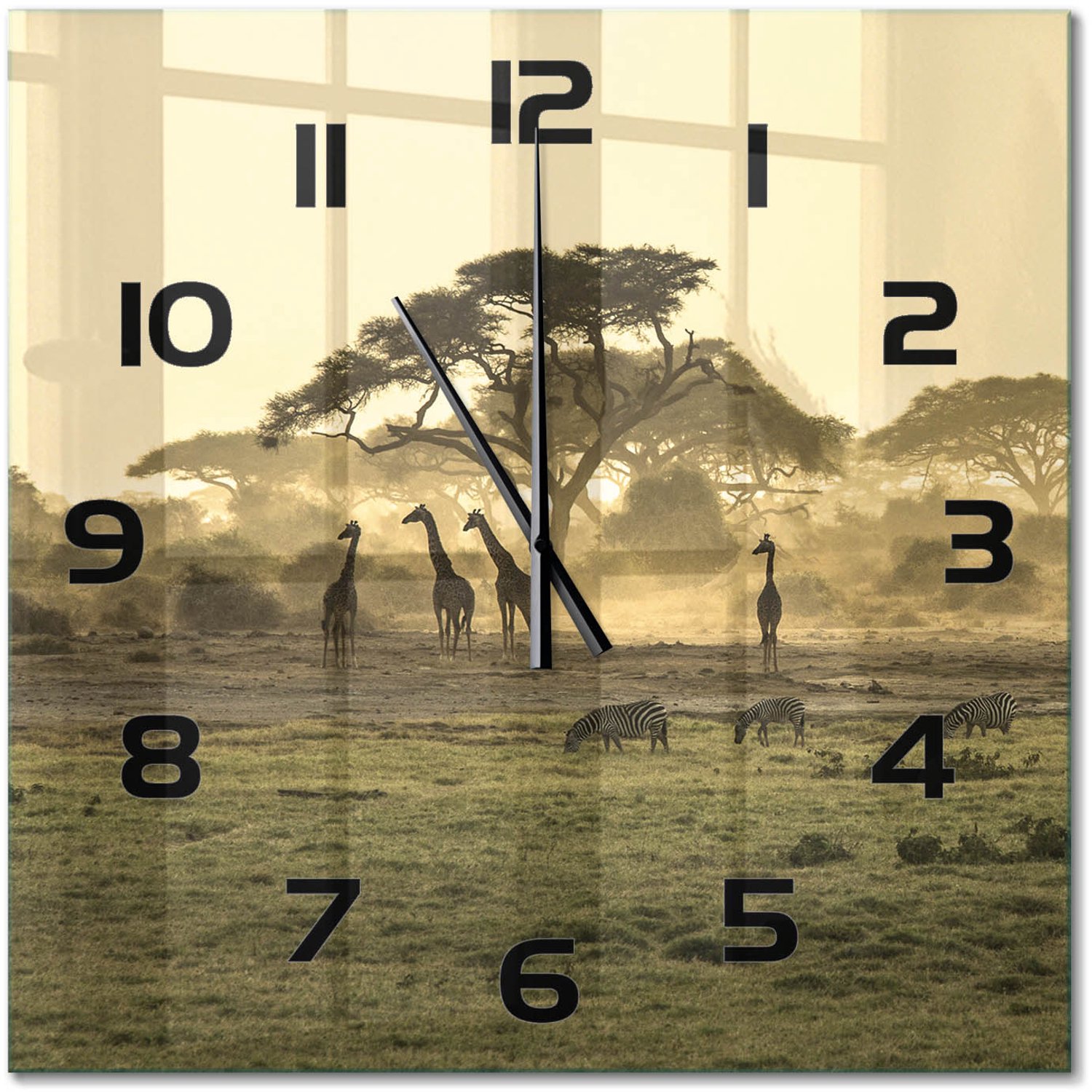 TULUP Wandklok - Giraffen in de savanne Decoratieve Glazen Klok - 60x60 cm - Beige Glazen Wandklok Design - Zwarte handen - Vierkante Klok - Glazen Klok Met Print - Wandklok Glas Met Motief