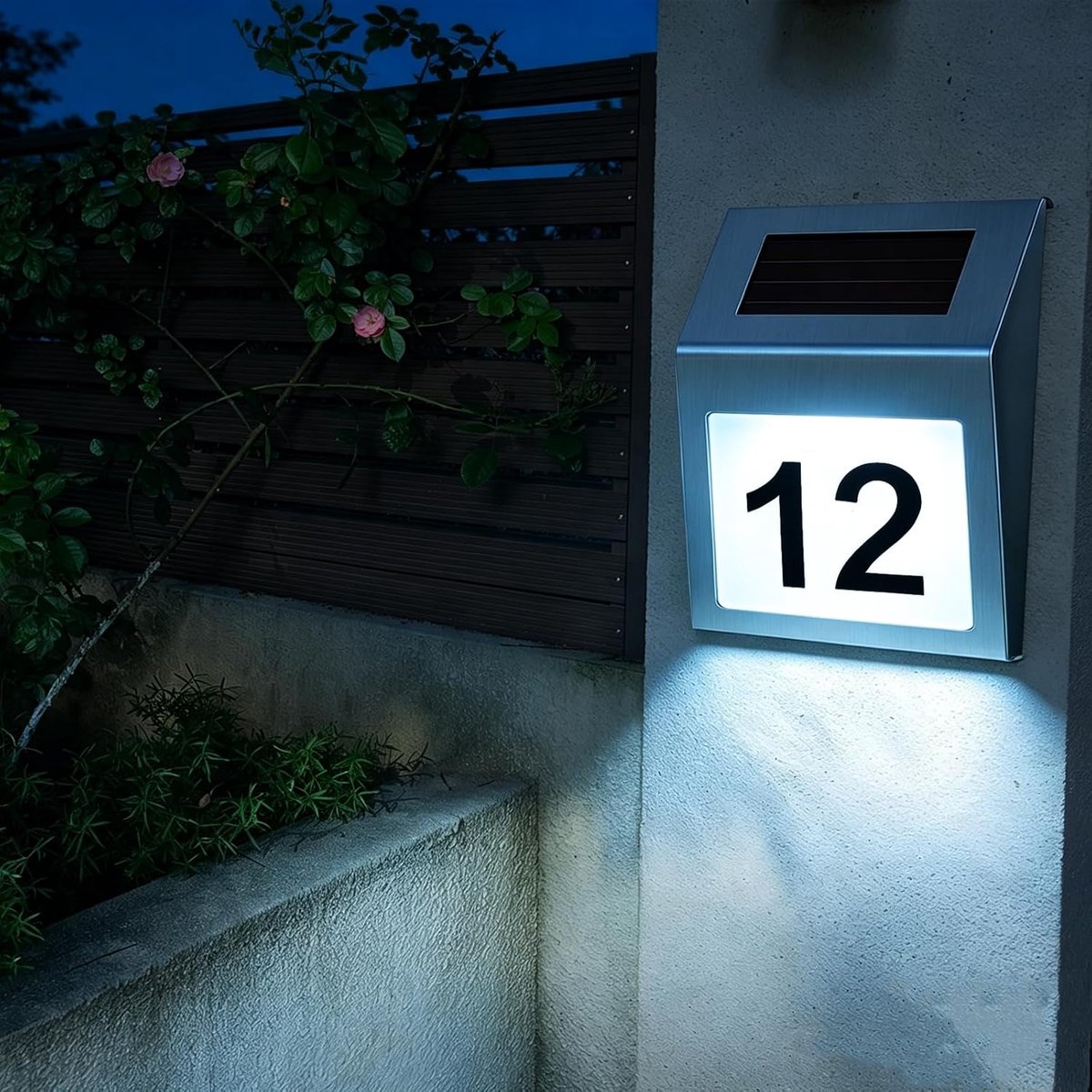 Huisnummer met 2 leds op zonne-energie, voor buiten, roestvrij staal, IP65 waterdicht, schemerschakelaar, nummers 0-9 en letters a-h