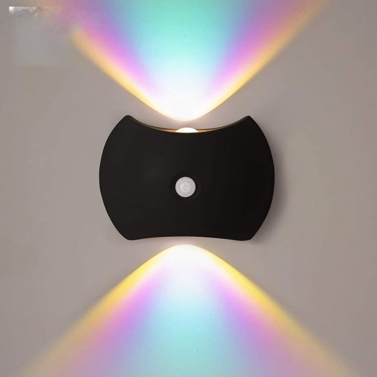 Wandlamp Binnen - Nachtlampje Met Bewegingssensor - Draadloze Led Wandverlichting - Oplaadbare Muurlamp - Trapverlichting - Kastverlichting - Slaapkamerlamp - Usb Oplaadbaar - Magnetisch - RGB Kleur Licht - Zwart - 1 Stuk